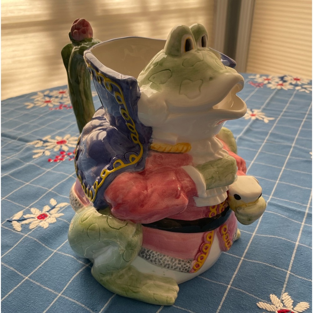 WANG INTERNATIONAL VINTAGE CERAMIC POTTERY FROG PRINCE PITCHER & MUGS